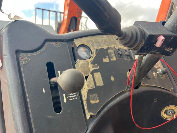 2006-jlg-g6-42a-image-26