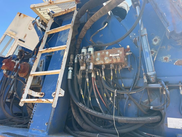 2008-peterson-5000h-whole-tree-chipper-image-36