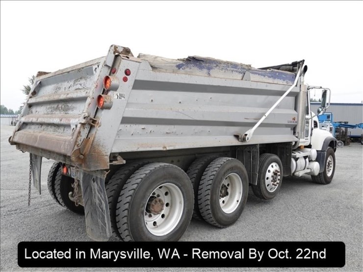 2007-mack-cv713-image-23