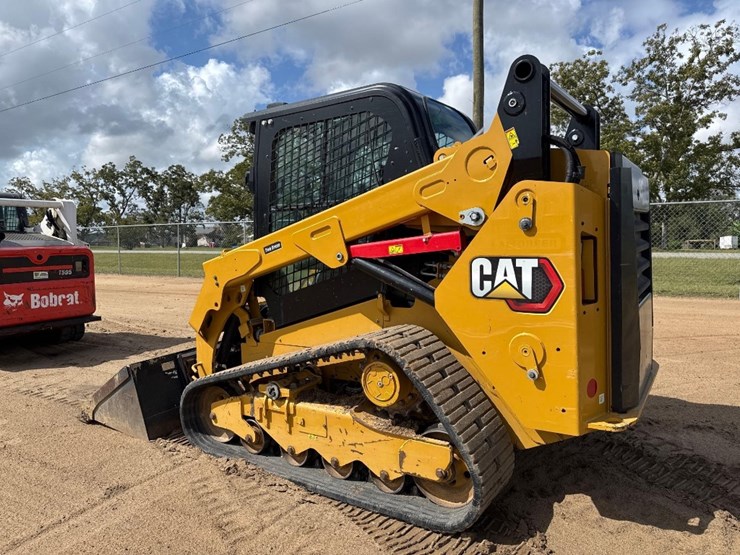 2023-caterpillar-259d3-image-8