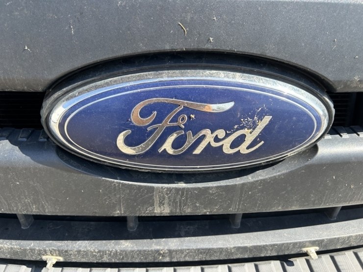 2013-ford-f250-sd-image-15