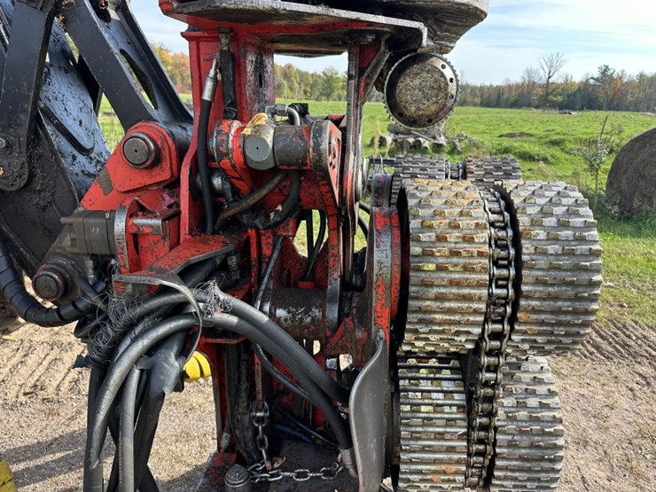 #1850-•-2012-caterpillar-501-hd-processor-image-24