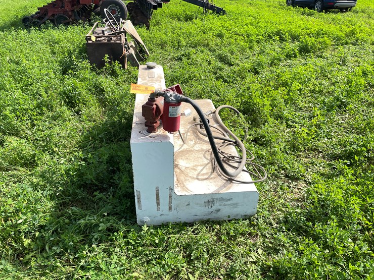 #4451-•-deezee-100-gallon-truck-fuel-tank-image-4