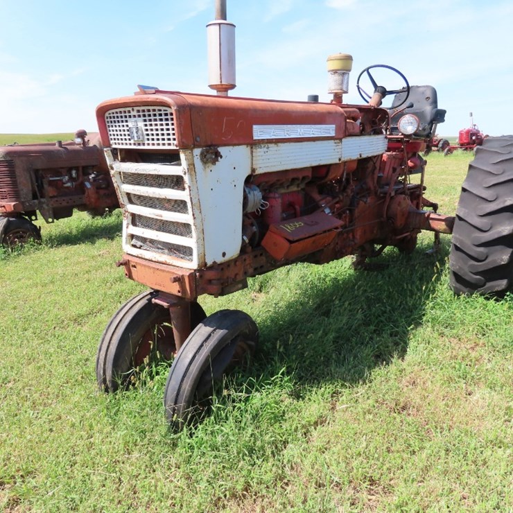 INTERNATIONAL 560