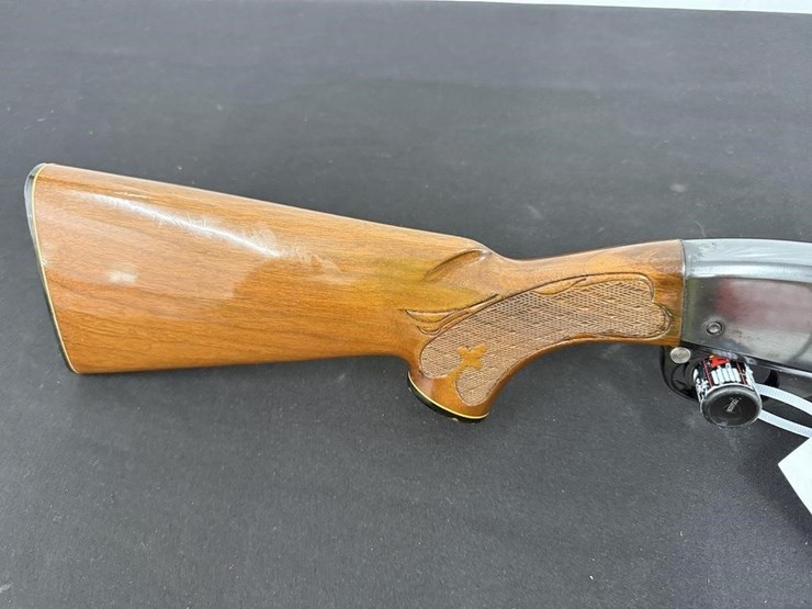 remington-woodsmaster-742-30.06-rifle-image-4