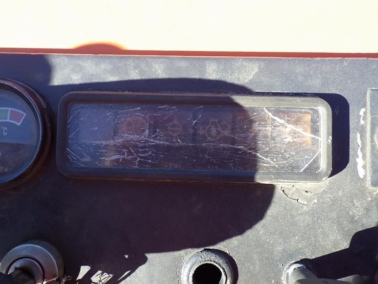 takeuchi-tb260-image-35