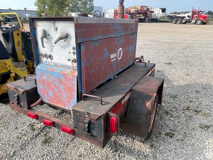 #8619-•-miller-big-40-welder-(aps)-image-6