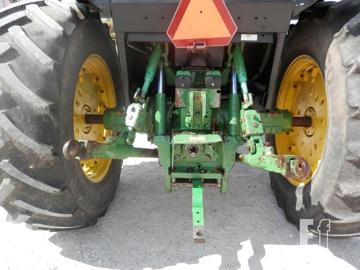 john-deere-3155-image-5