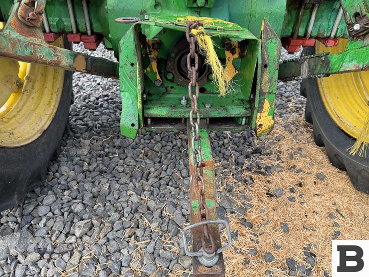 1976-john-deere-2640-image-36
