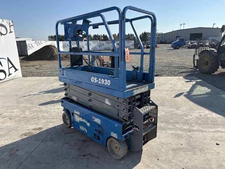 2016-genie-gs1930-image-7