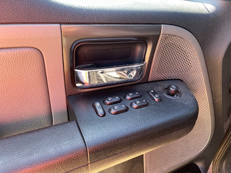 2005-ford-f150-image-33
