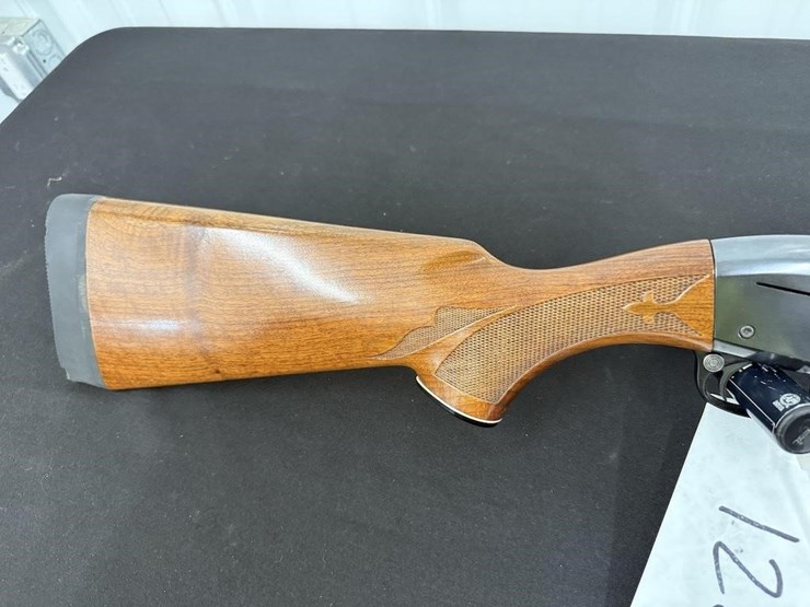 remington-1100-12-gauge-shotgun-image-4