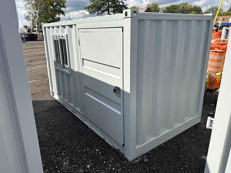 hurricane-5'x10'x5.5'-shipping-container-image-4