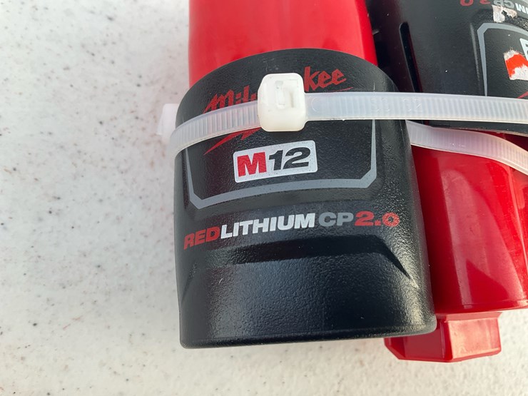 #1557-•-milwaukee-m12-batteries-image-3