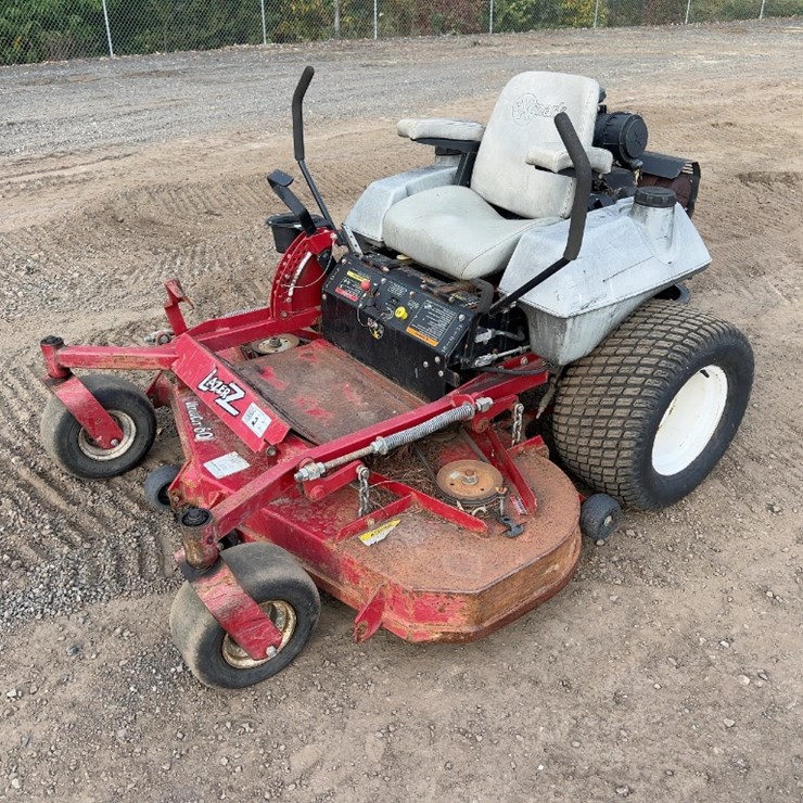 EXMARK LAZER Z ZERO TURN MOWER