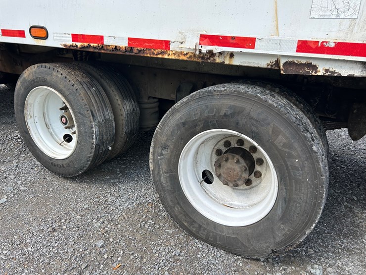 2007-kenworth-t300-image-8