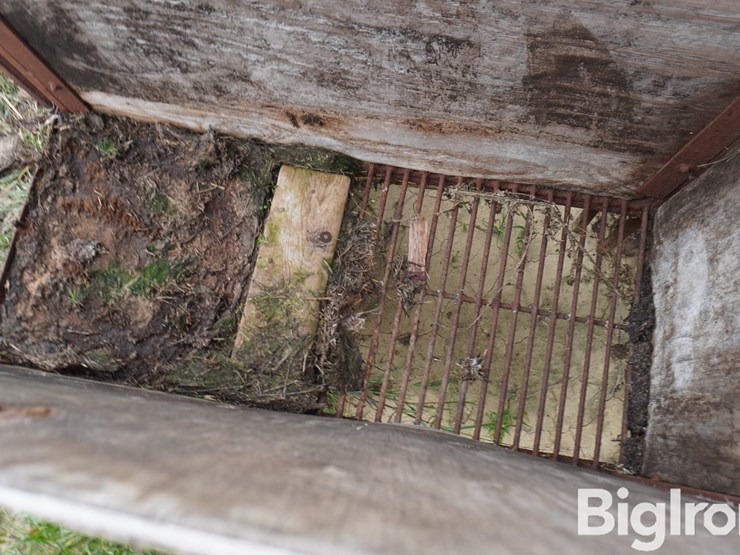 raised-calf-crates-image-16