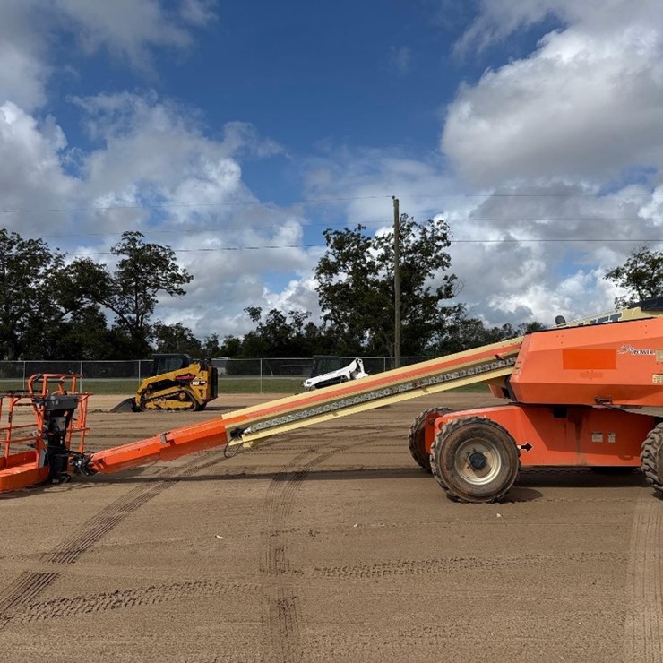 2007 JLG 600S