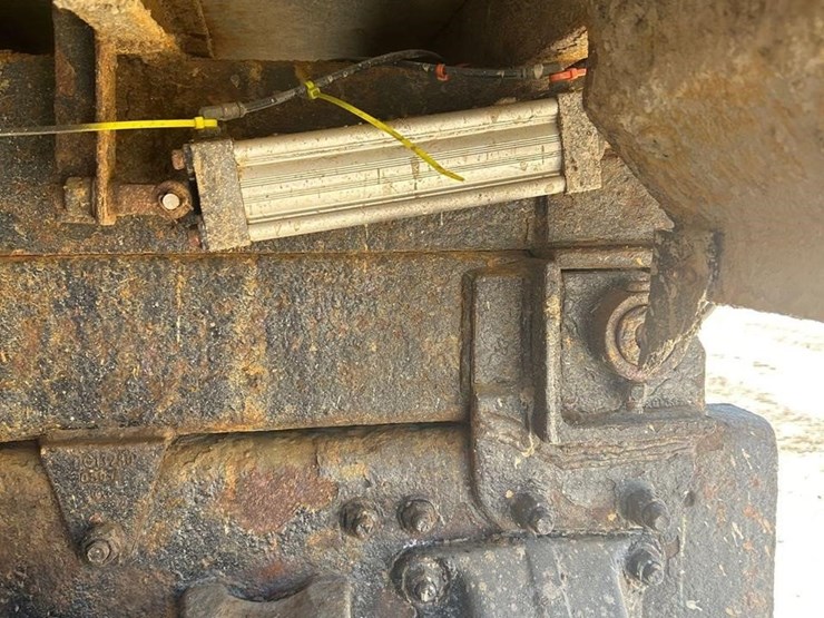 2008-sterling-l8500-image-20