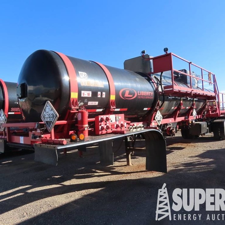 (x) (4-61) 2014 WORLEY T/A 5500-Gal Acid Transport