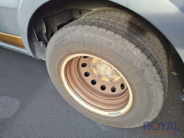 2017-ford-transit-image-43