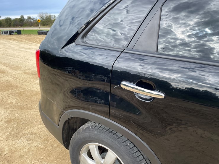 2012-kia-sorento-image-24