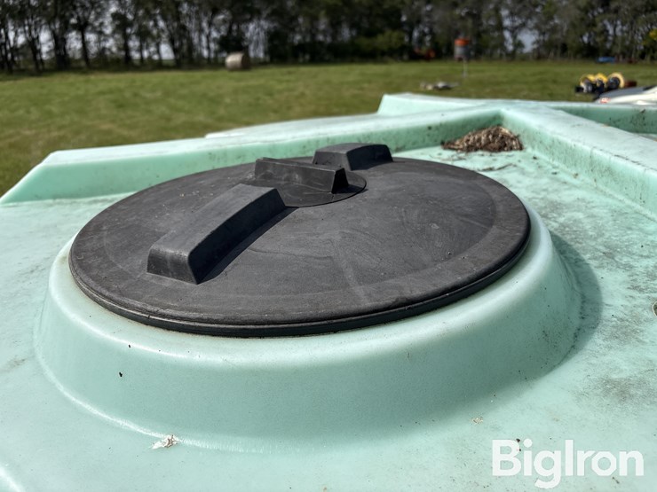 green-1500-gallon-liquid-tank-image-14