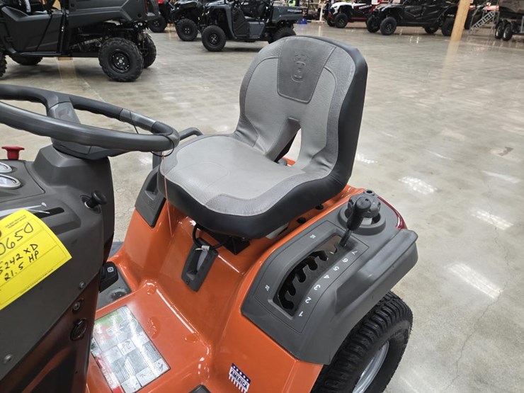 #1783-•-husqvarna-ts-242xd-lawn-mower-image-12