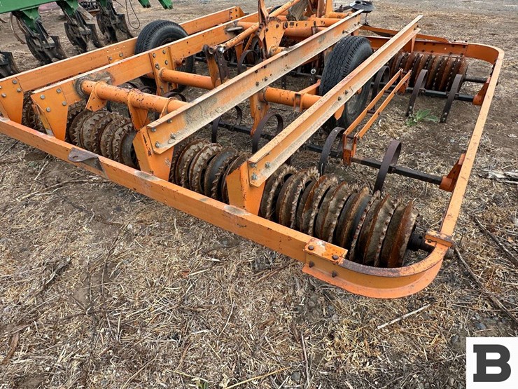 bearcat-seedbed-maker-image-24