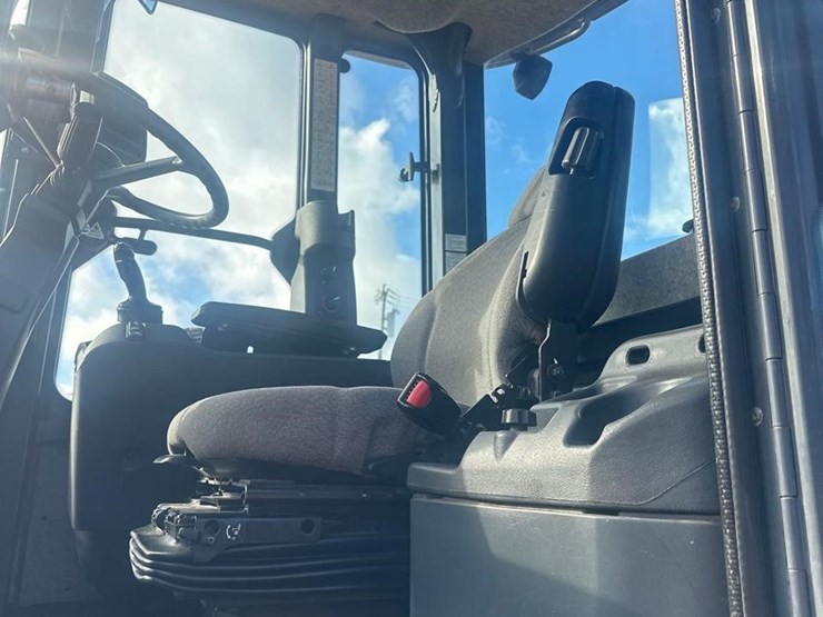 2017-deere-624kii-image-25