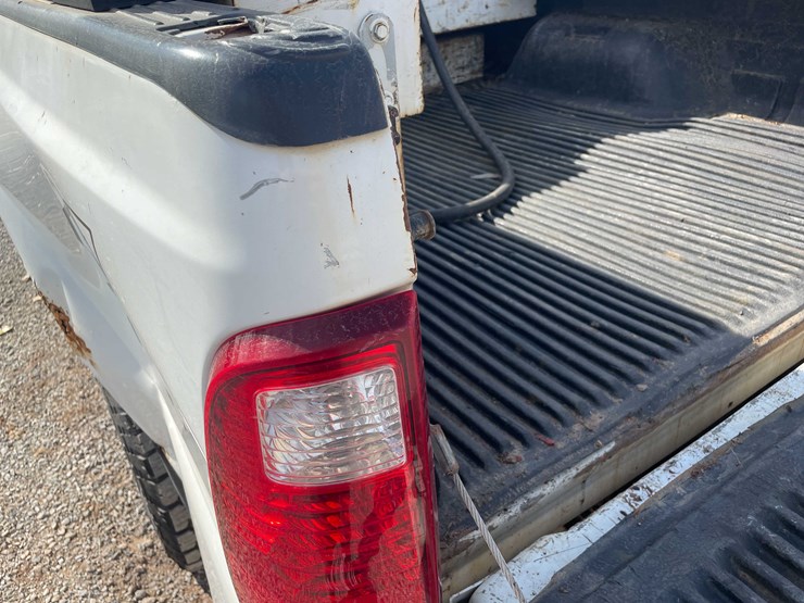 2011-ford-f250-xl-image-65