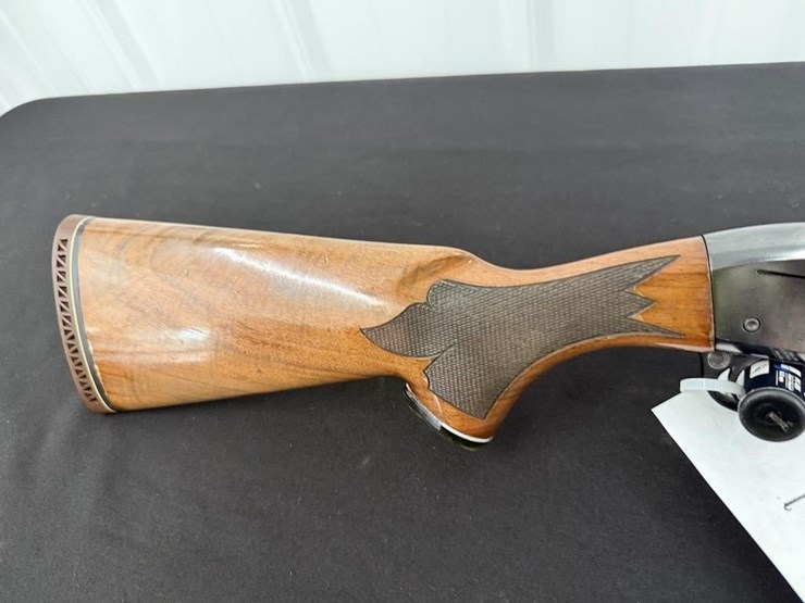 remington-1100-lt-20-gauge-shotgun-image-5