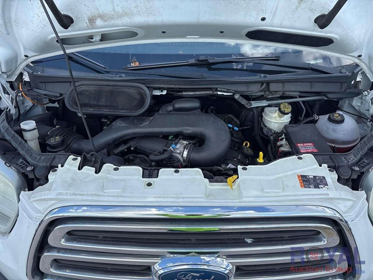 2016-ford-transit-image-12