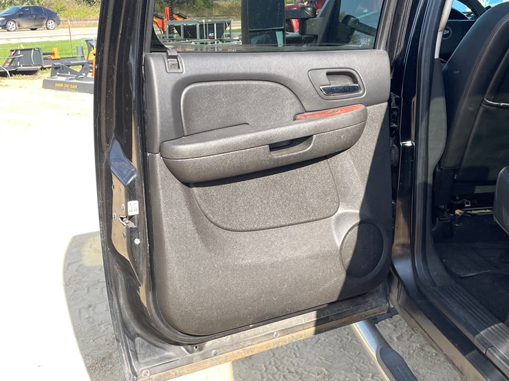 2008-chevrolet-silverado-image-38