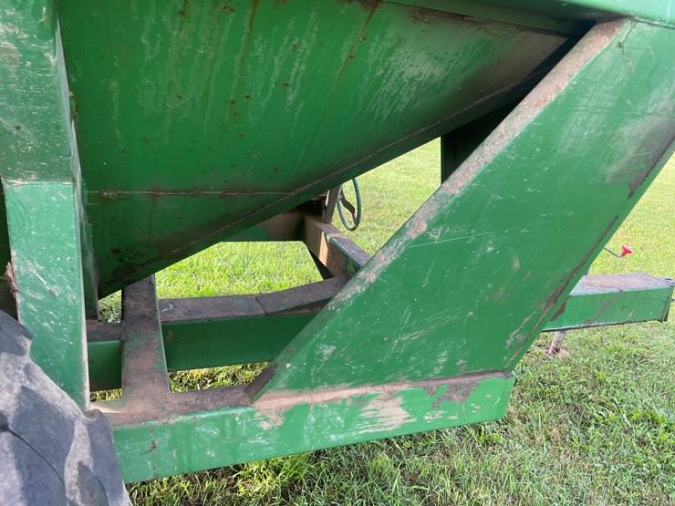 #1040-•-e-z-trail-grain-cart-image-9