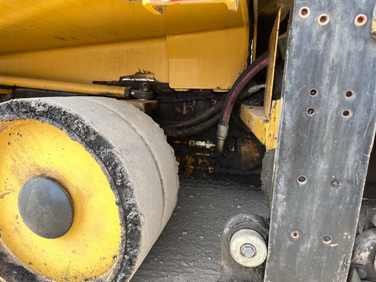 #8612-•-2019-cat-ap100f-asphalt-paver-(aps)-image-132