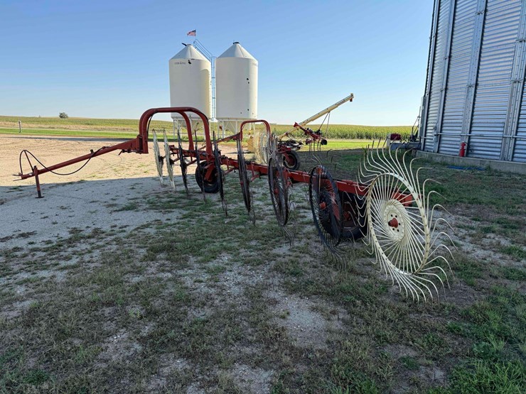 vicon-1050-wheel-rake-image-3