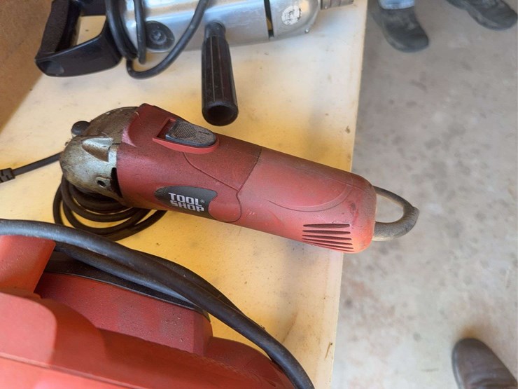 corded-tools--planer,-drills,-grinders,-router-image-3