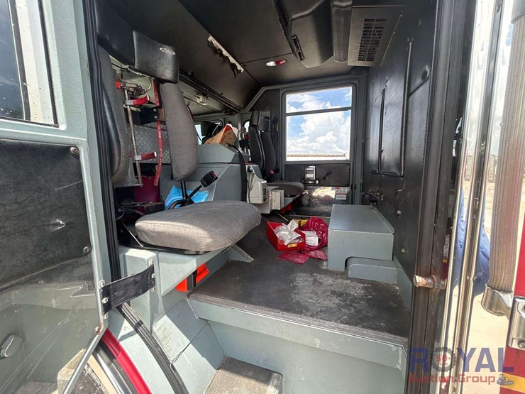 2003-pierce-tilt-cab-foam-pumper-fire-truck-image-12
