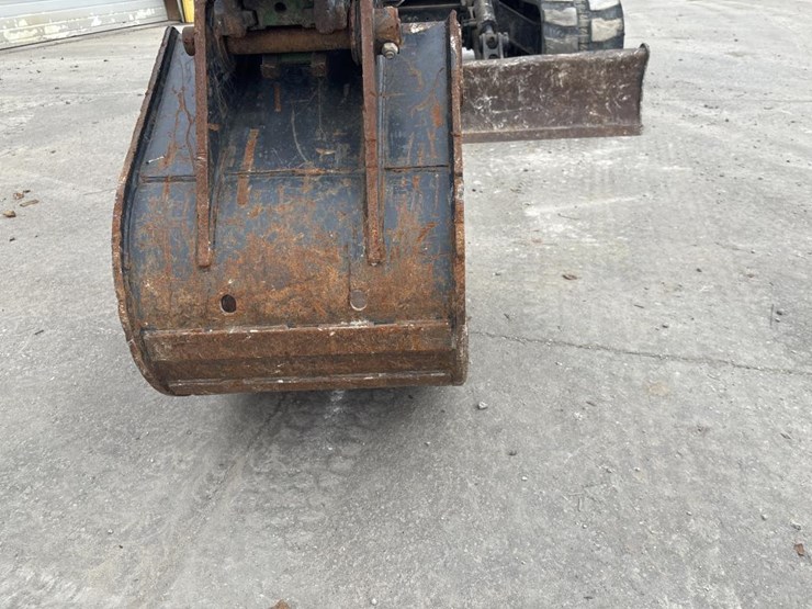2019-bobcat-e85-image-34