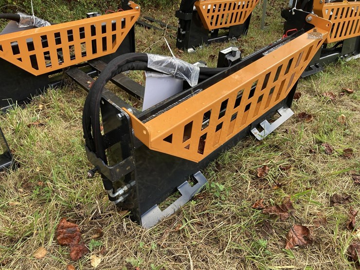 wolverine-pfa-11-3300g-skid-steer-hydraulic-pallet-forks-image-3