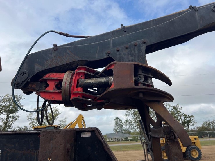 2013-caterpillar-559c-image-26