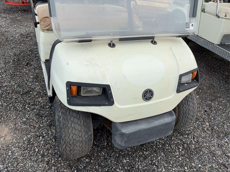 yamaha-electric-golf-cart-with-charger-image-2