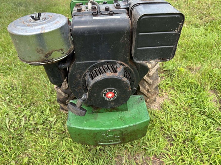 john-deere-820-image-12