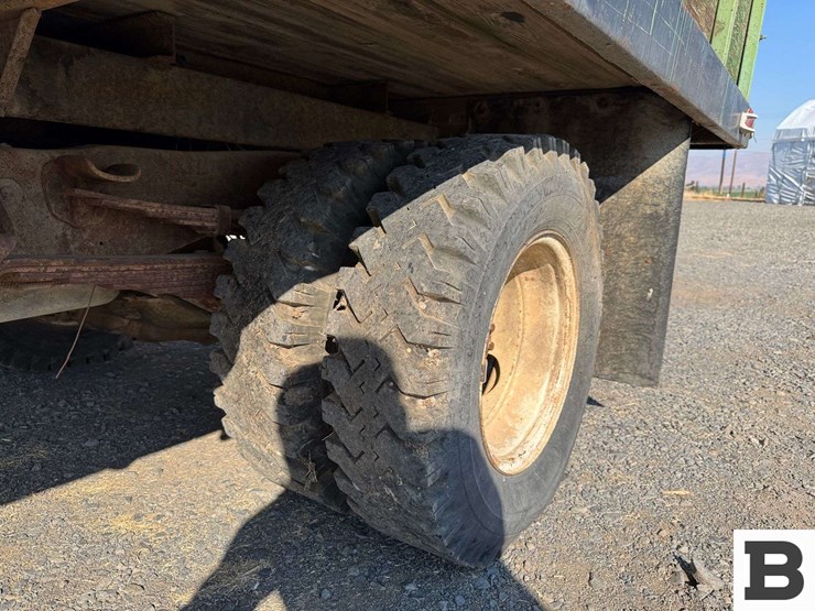1980-ford-f350-image-23