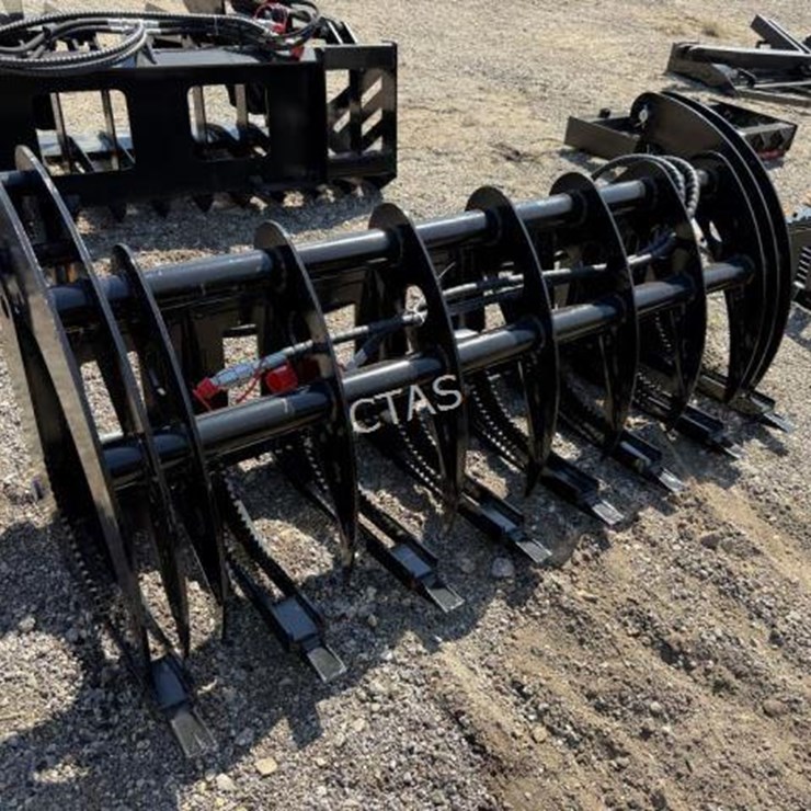#124 • Skid Steer Curved Grapple - 72"