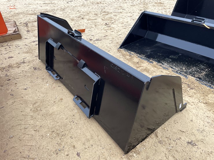#2007-•-new-kc-84"-snow/litter-skid-steer-bucket-image-4