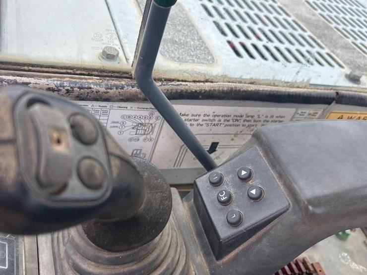 takeuchi-tb175-image-28