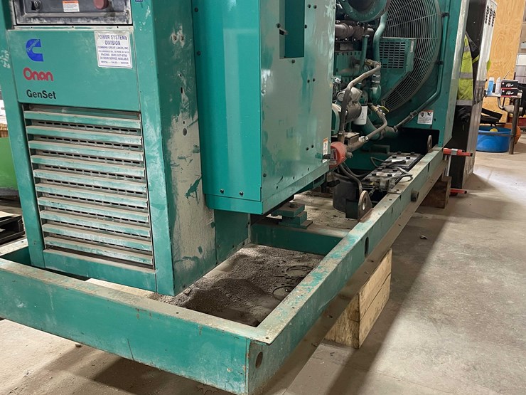 #8615-•-1999-cummins-dfeh-generator-(aps)-image-79