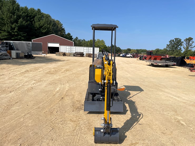 #209-•-new-rt12r-mini-excavator-image-8